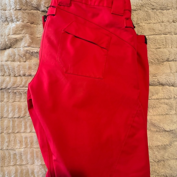 DC Women’s Fitted Snowboard Pants - Picture 2 of 3